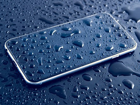 もし、スマホが水没してしまったときは、、