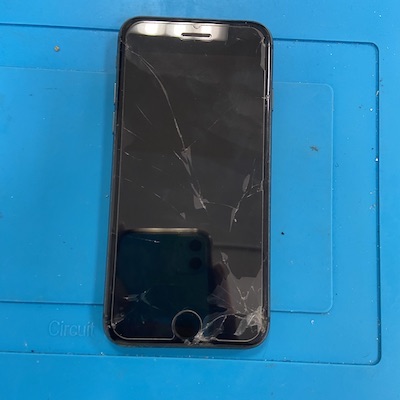 iPhonSE2の液晶修理