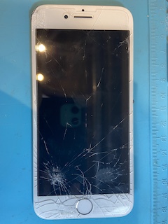 iPhone6Sの即日画面交換修理！