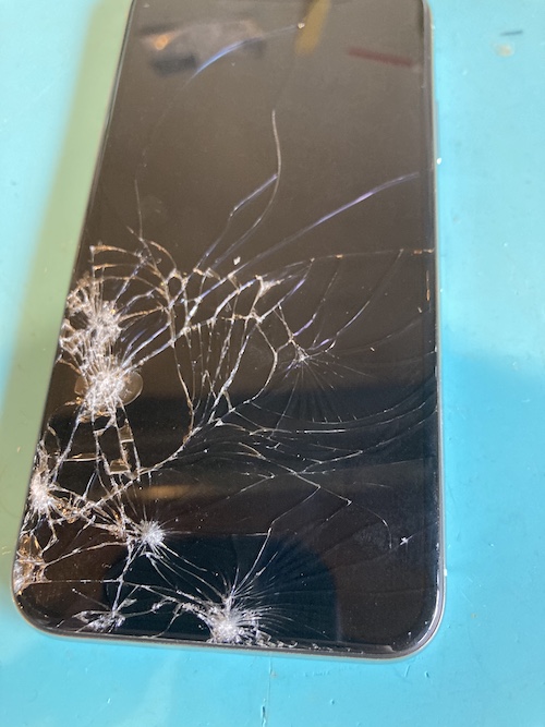 iPhoneの画面交換最短最短10分から！