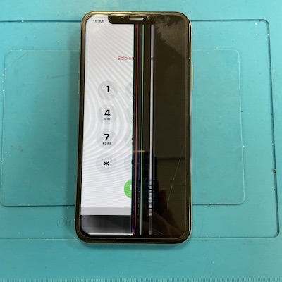 iPhoneXの液晶割れでお客様来店！