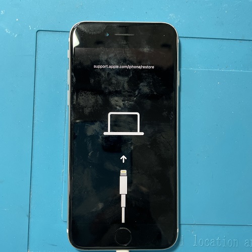 iPhoneSE2　リカバリーモード脱却１
