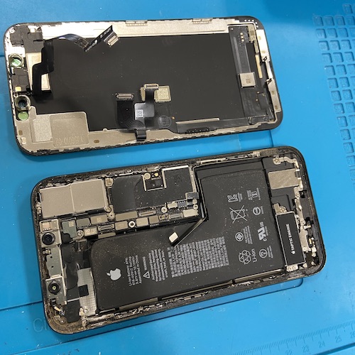 他店で「修理不可」のiPhoneも基盤修理で治せます！