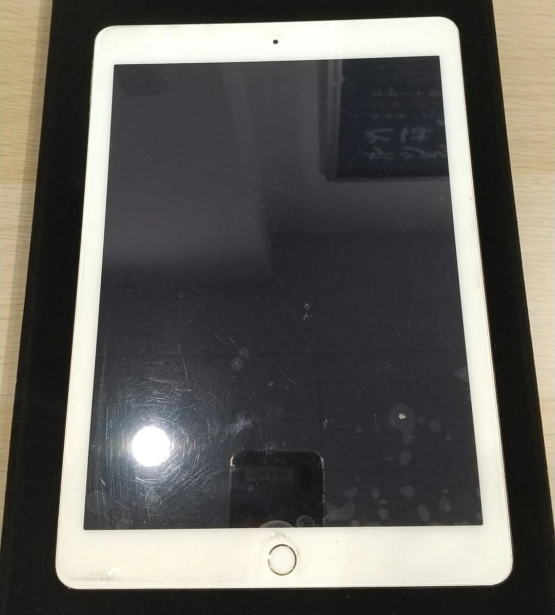【中野店】iPad Air 2 バッテリー交換で充電不能を解消