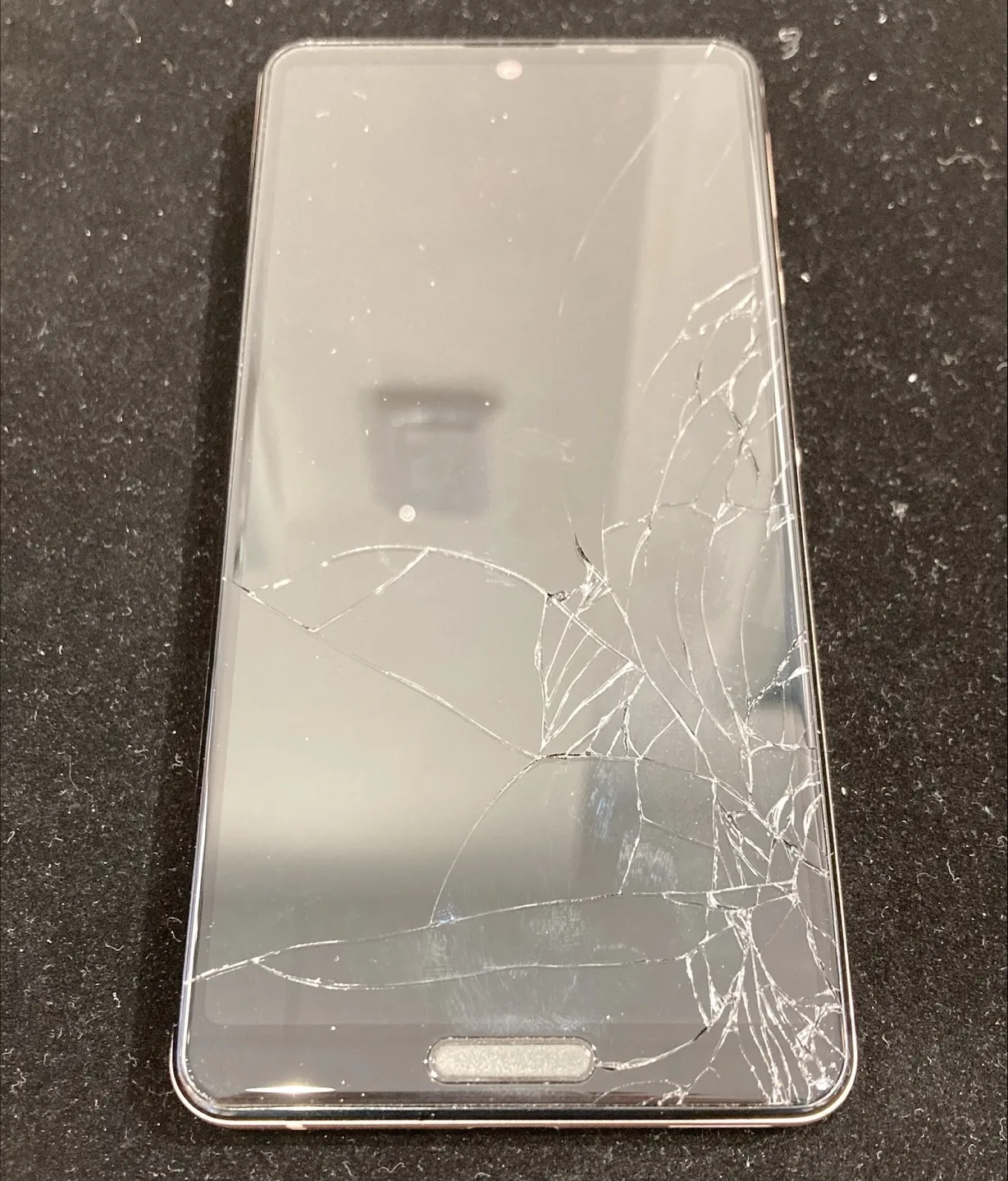 AQUOS sense4 lite 画面割れ・バッテリー膨張修理