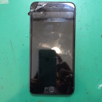 iPhone8Plusの液晶不良