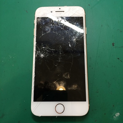 iPhone8の液晶不良