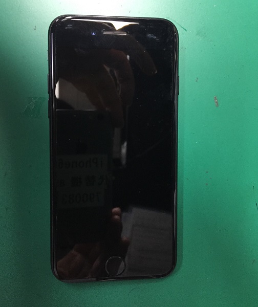 iPhone8
