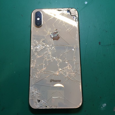 iPhoneXS背面