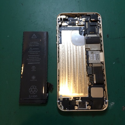 iPhoneSEバッテリー
