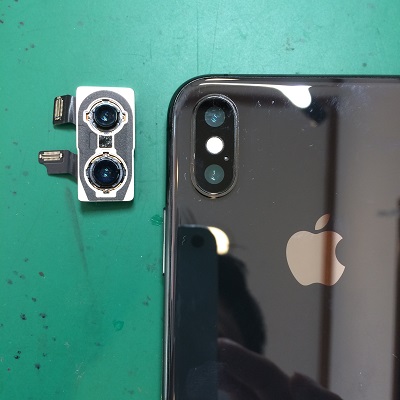 iPhoneXSカメラ・レンズカバー交換後