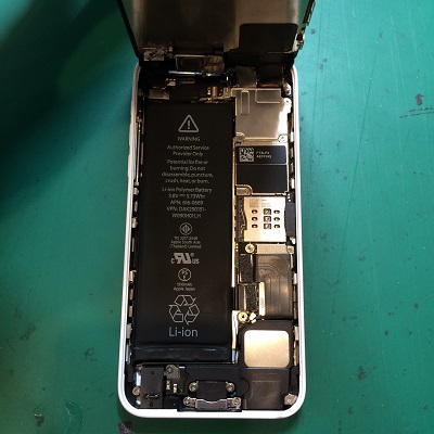 iPhone5c開けた状態