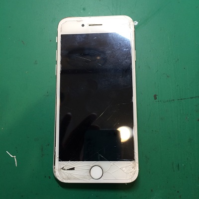 iPhone8液晶不良