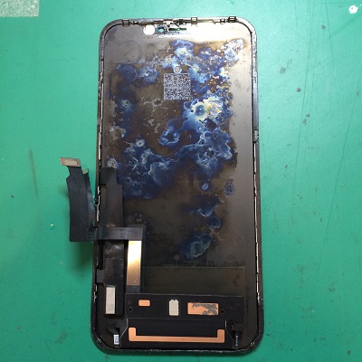 iPhoneXR液晶裏側