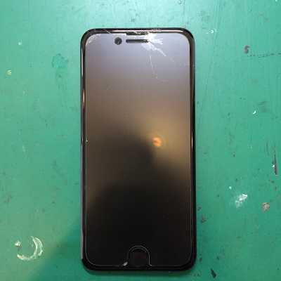 iPhone8画面割れ