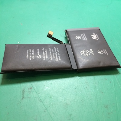 iPhoneX膨張したバッテリー