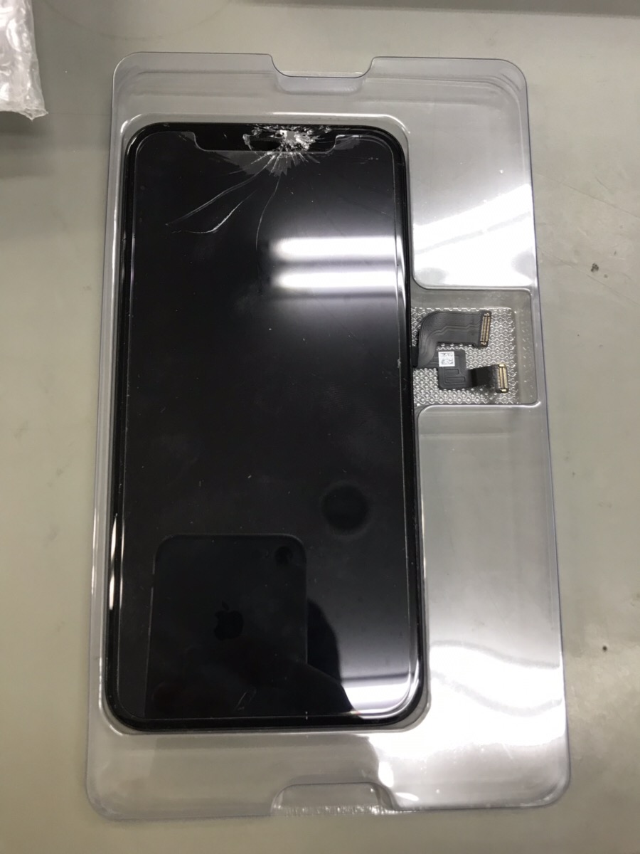 iPhone修理　八王子