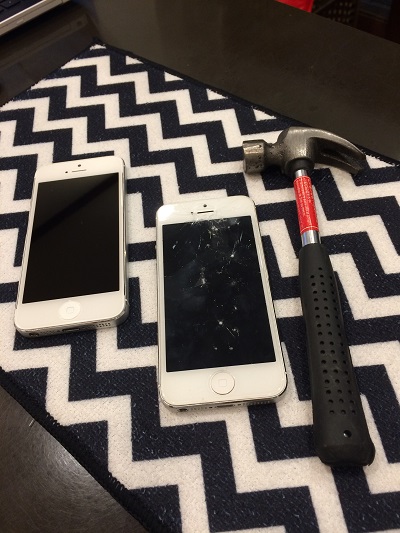 iPhone・金鎚