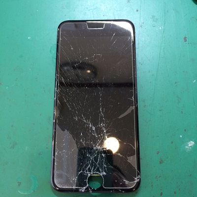 iPhoneSE(第二世代)画面割れ