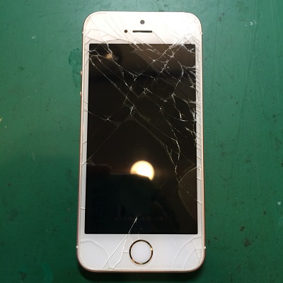 iPhoneSE画面割れ
