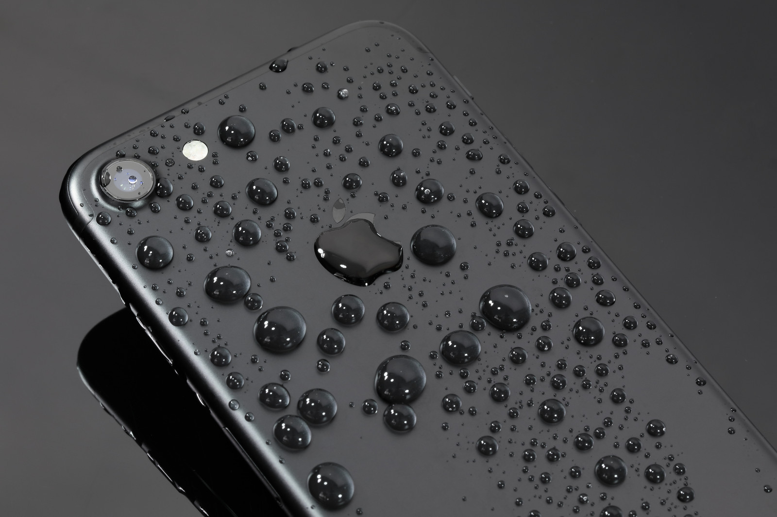 iPhone 水濡れ 水没