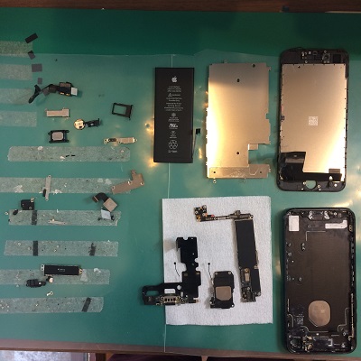 iPhone水没分解後