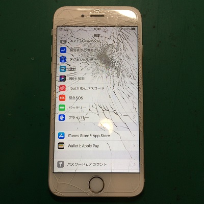iPhone6sのガラス割れ
