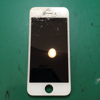 iPhoneSEの液晶不良