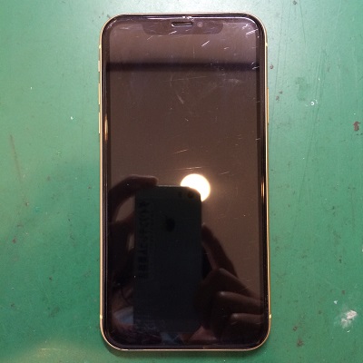 iPhoneXR液晶不良
