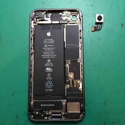 iPhone8正面内部