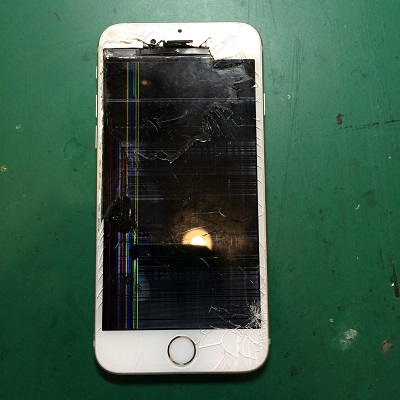 iPhone6s画面割れ
