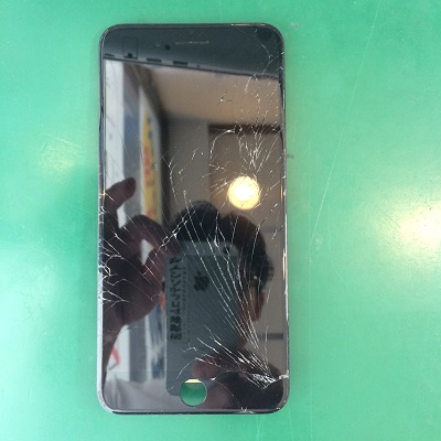 iPhone8画面割れパネル