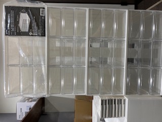 部品の在庫入れケース