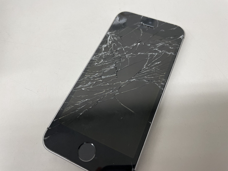 iPhone SE 画面交換修理