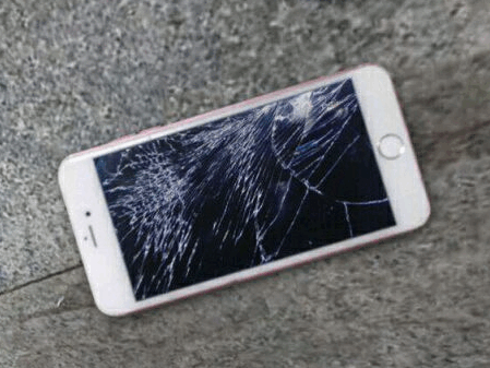 iPhone画面割れ