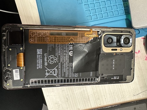 iPhone修理　高田馬場　バッテリー交換　android　即日ｂ