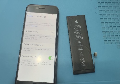 iPhone8 バッテリー交換　即日　高田馬場　新宿区
