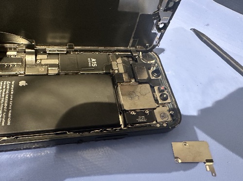 iPhone13　アウトカメラ故障　修理　最安　高田馬場　新宿区