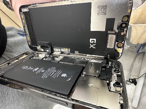 iPhone修理　高田馬場　液晶割れ　即日