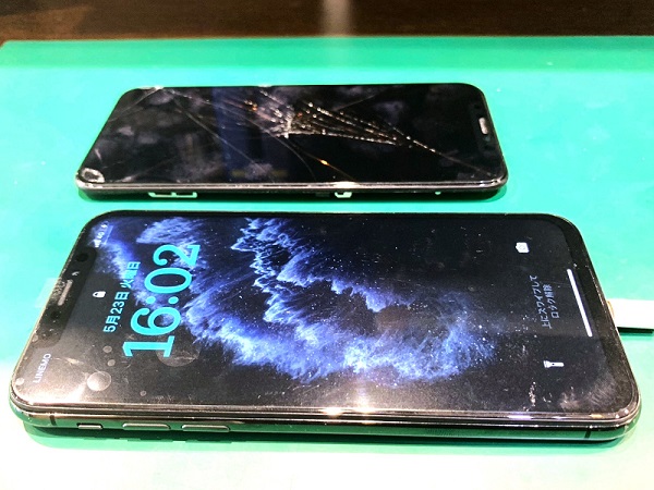 iPhoneXのガラス割れ修理