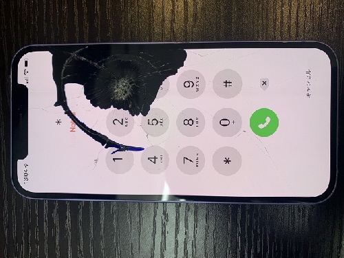 iPhone　液晶割れ　高田馬場　即日　新宿区