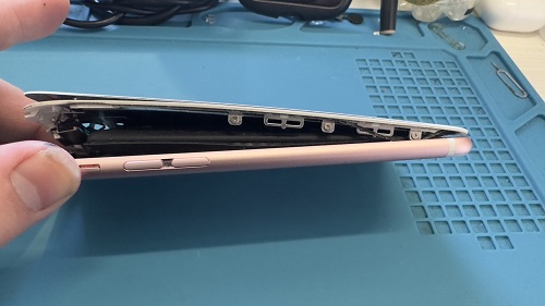 iPhone修理　高田馬場　バッテリー交換　即日