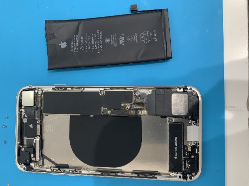 iPhone修理　高田馬場　バッテリー交換　即日　最安