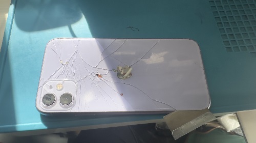 iPhone修理　高田馬場　背面修理　即日