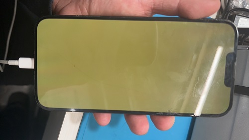 iphone修理　液晶割れ　即日　高田馬場　価格交渉OK
