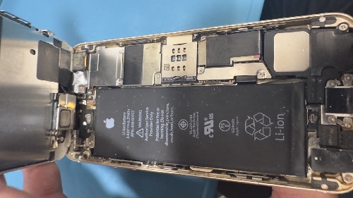 iphone バッテリー交換　初代SE　即日