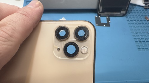 iPhone11Pro アウトカメラレンズ修理　即日　高田馬場