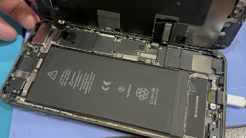 iPhone8P　バッテリー交換　即日　渋谷　センター街 