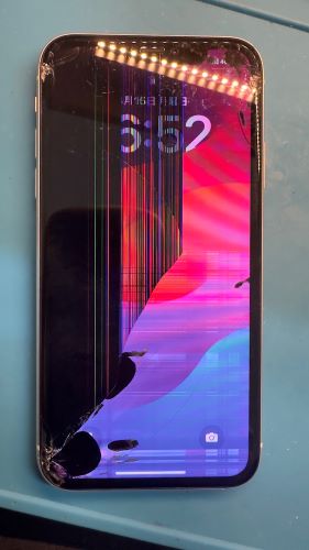 iPhone修理　渋谷　しぶちか　最安　液晶割れ　即日