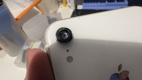 iPhone修理　高田馬場　レンズ割れ　即日　最安　価格交渉
